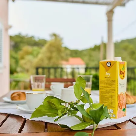 Teuta House In National Park *