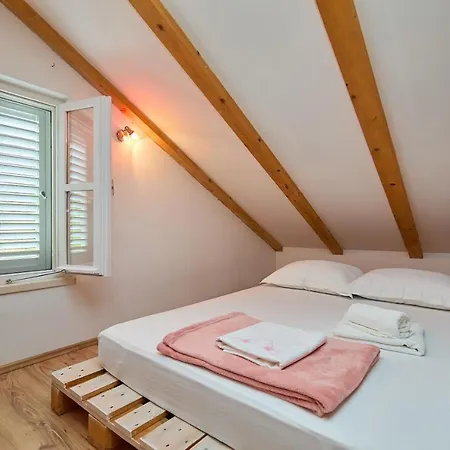 Teuta House In National Park