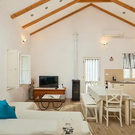 Teuta House In National Park Apartamento *