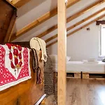 Teuta House In National Park Goveđari