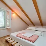 Teuta House In National Park