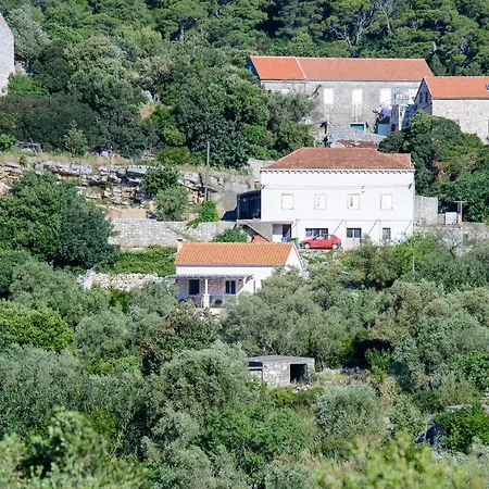 アパート Teuta House In National Park