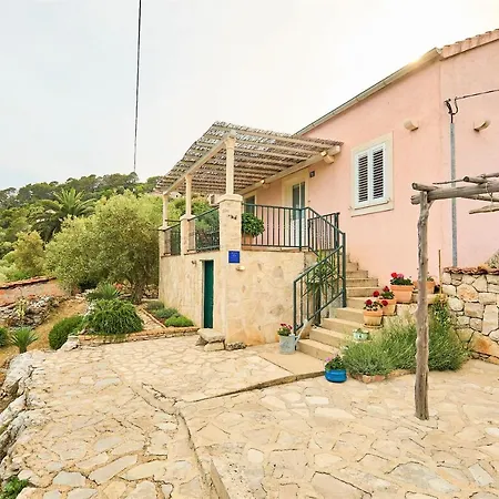 Teuta House In National Park