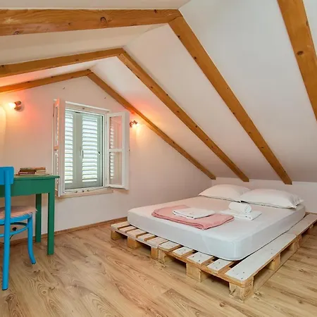 Teuta House In National Park * 古维达里