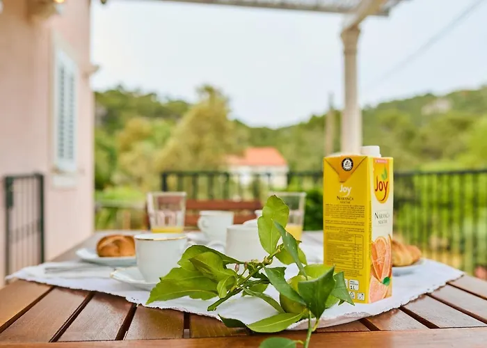 Teuta House In National Park *