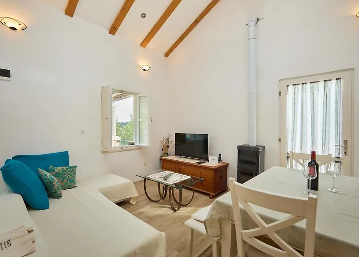 Lejlighed Teuta House In National Park