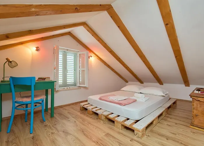 Teuta House In National Park * Goveđari